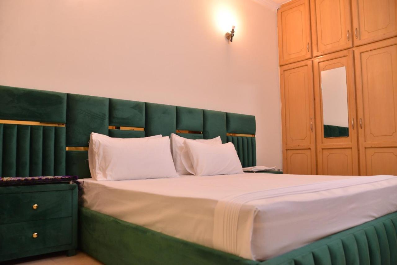 Redbury Guesthouse 이슬라마바드 외부 사진