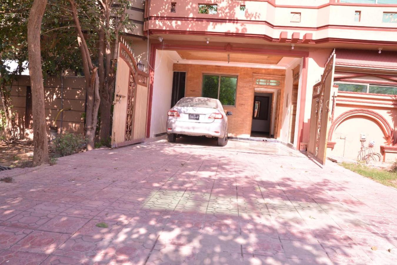Redbury Guesthouse 이슬라마바드 외부 사진